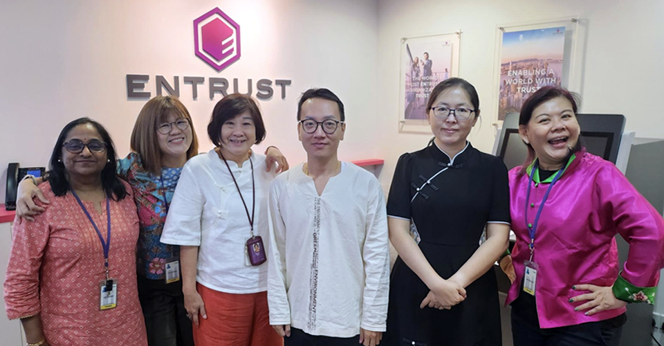 Entrust 员工